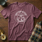 DON'T STOP BELIEVIN' UFO Camping T-Shirt in Berry