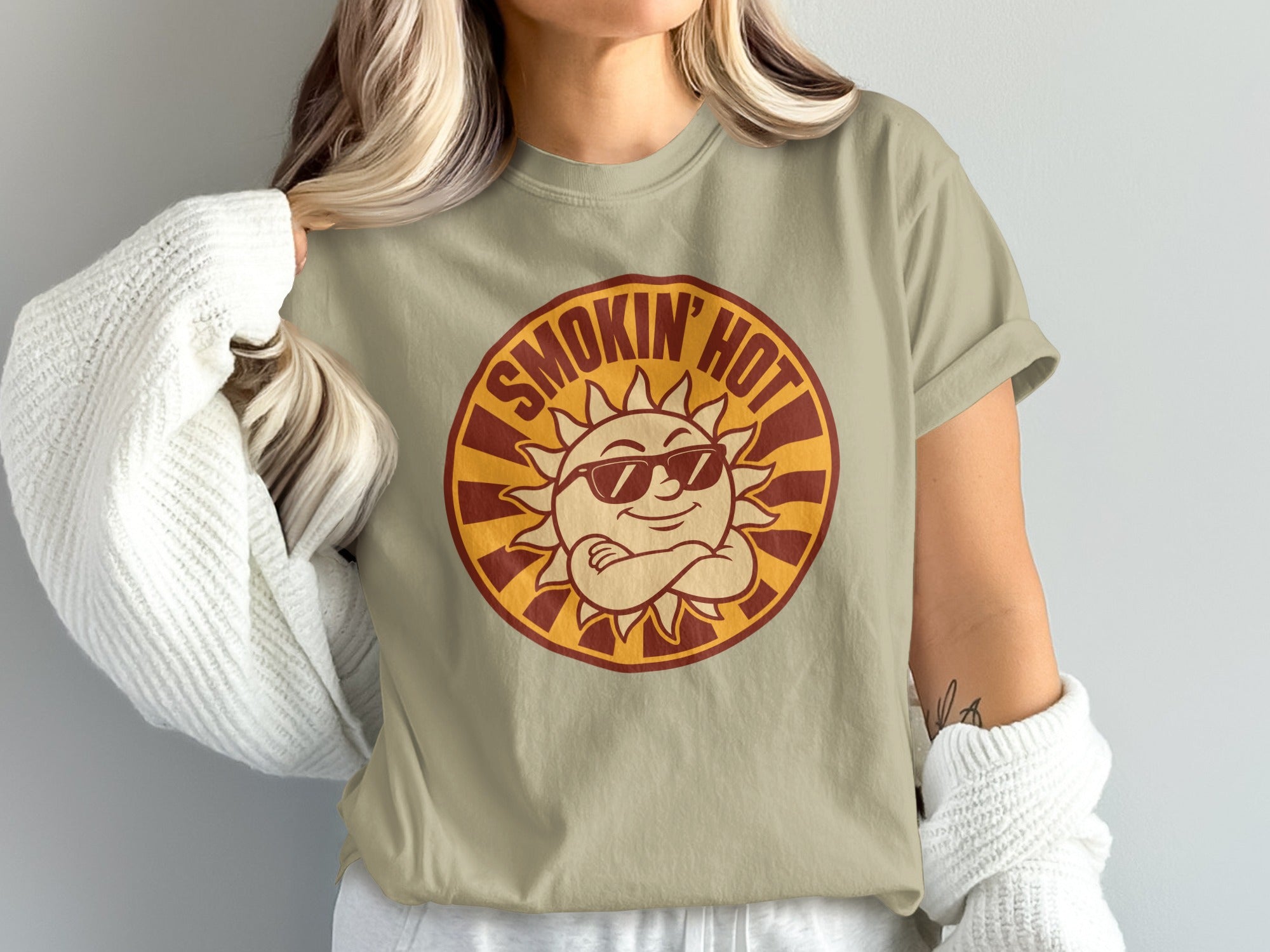 T-shirt with Smokin' Hot sun graphic and sunglasses.
