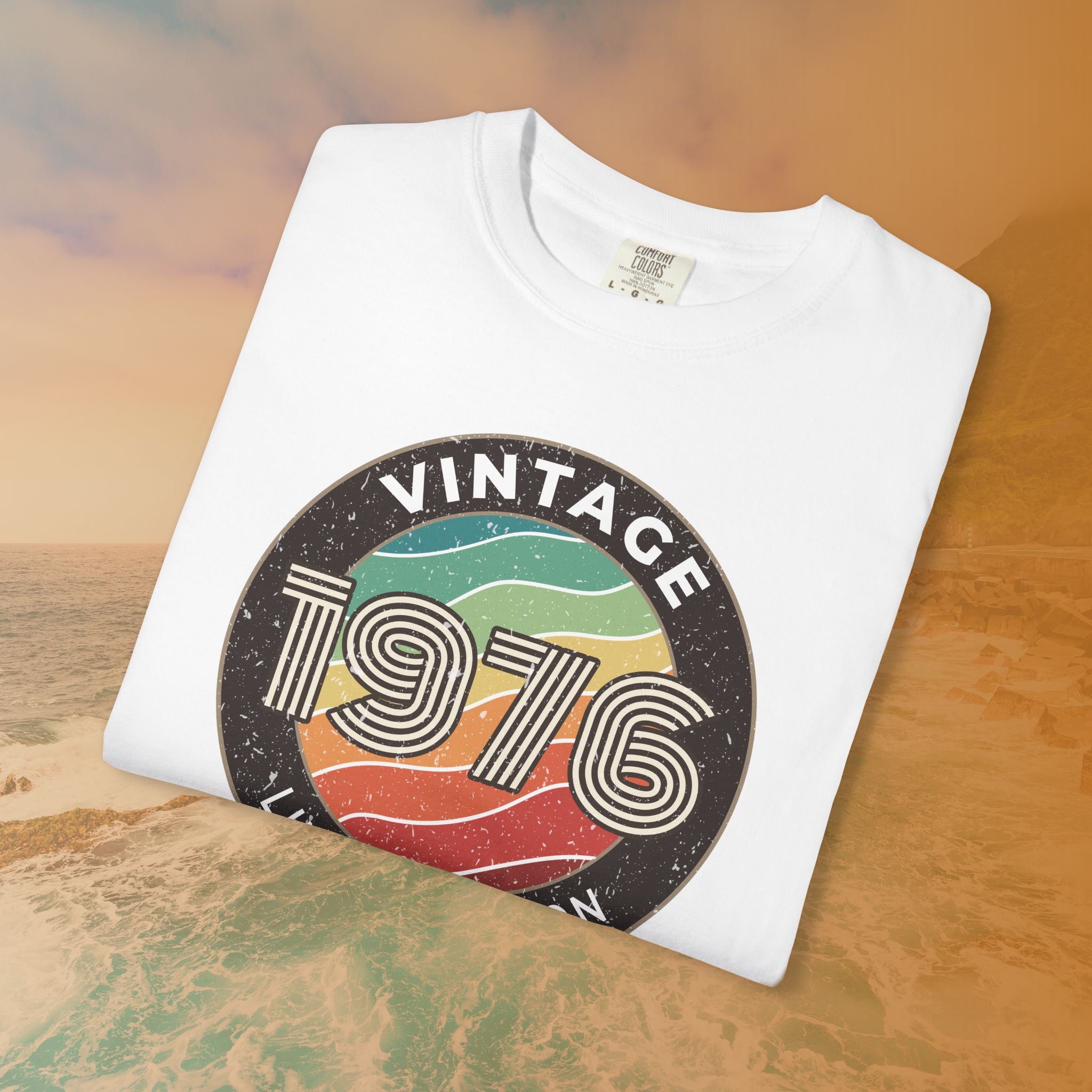 Vintage 1976 Limited Edition T-Shirt | Retro 1976 Birthday Gift for Men & Women