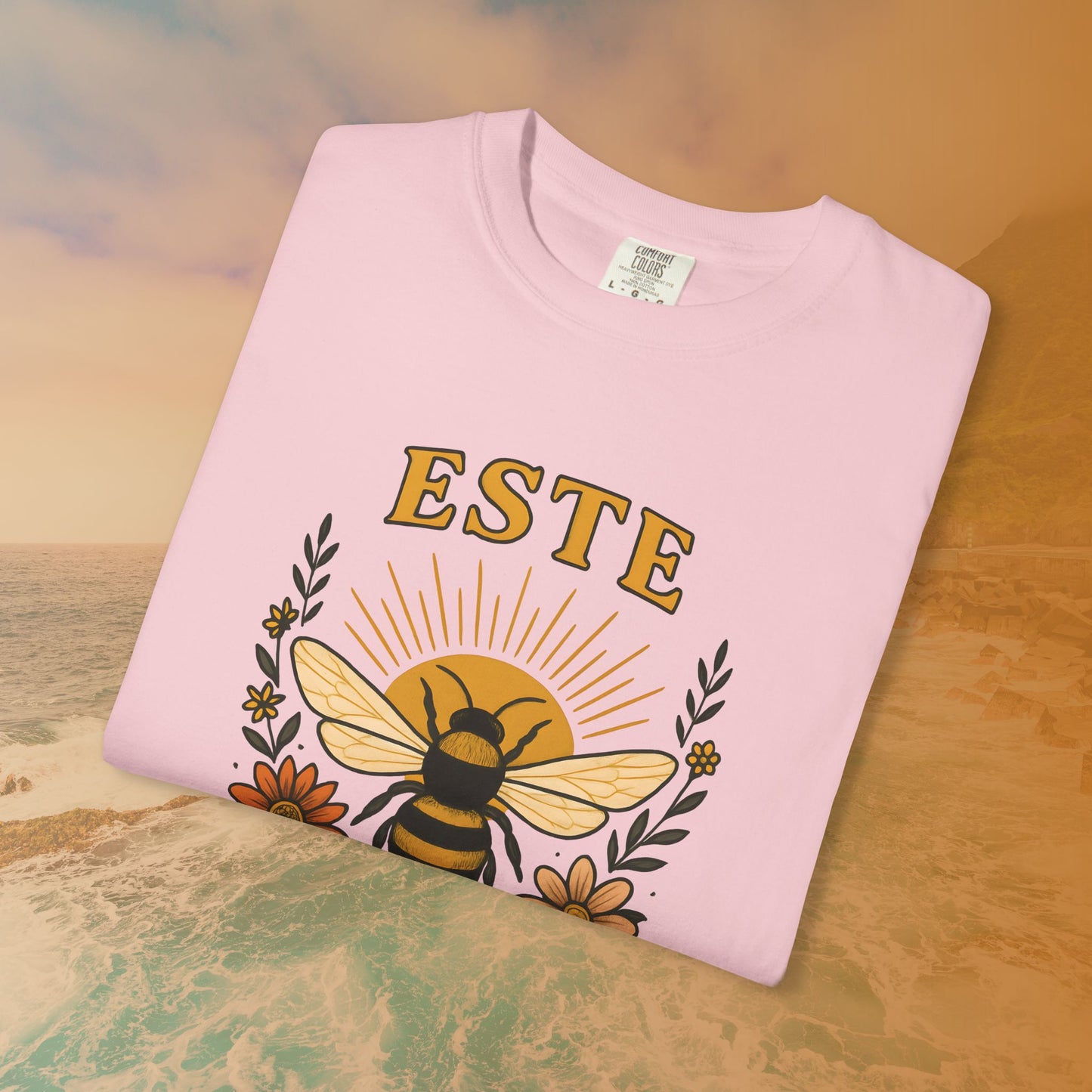"ESTE BENIGNI" (Be Kind) T-Shirt | Vintage Groovy Bee Graphic Tee