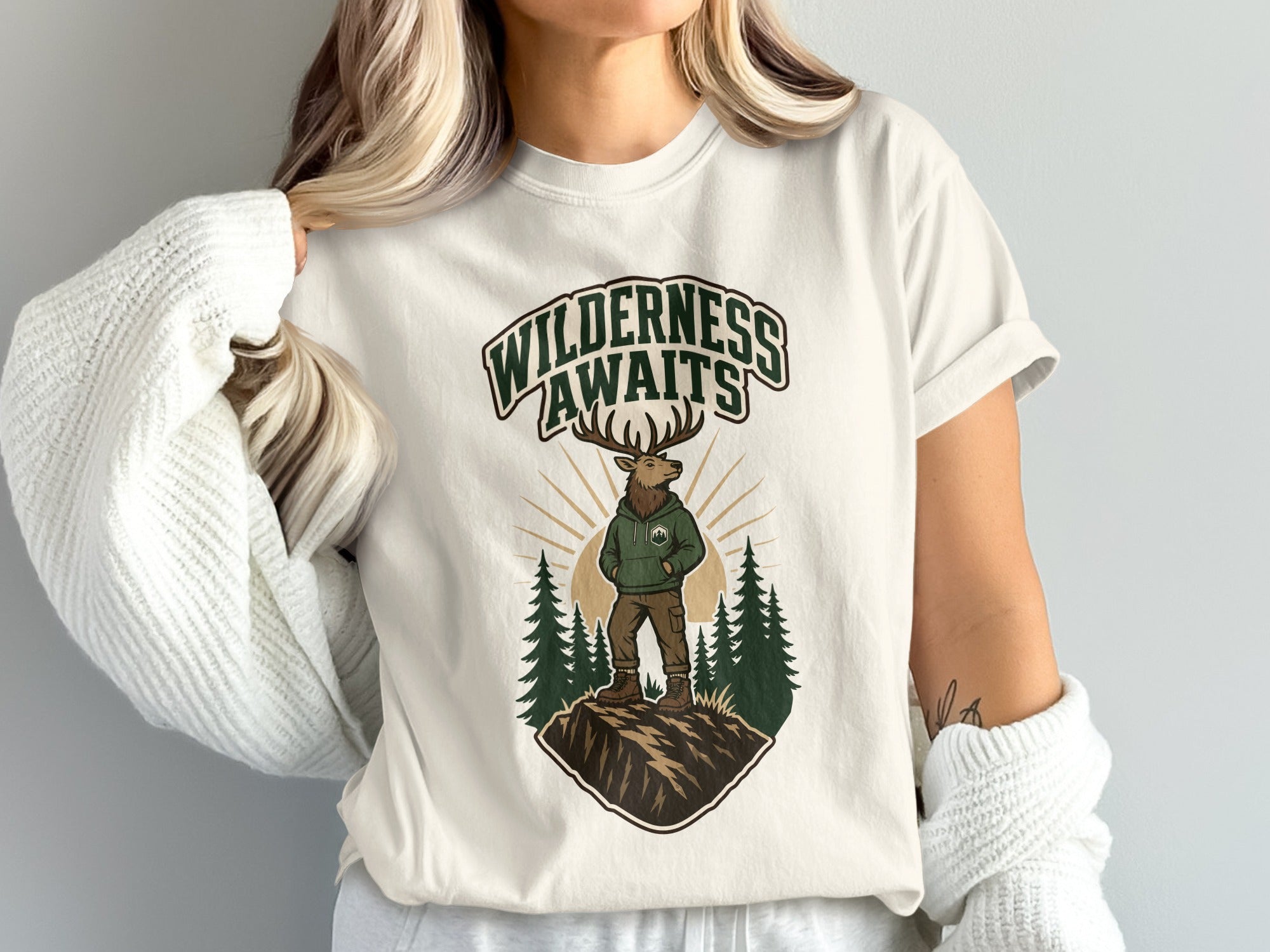 T-shirt with graphic of deer