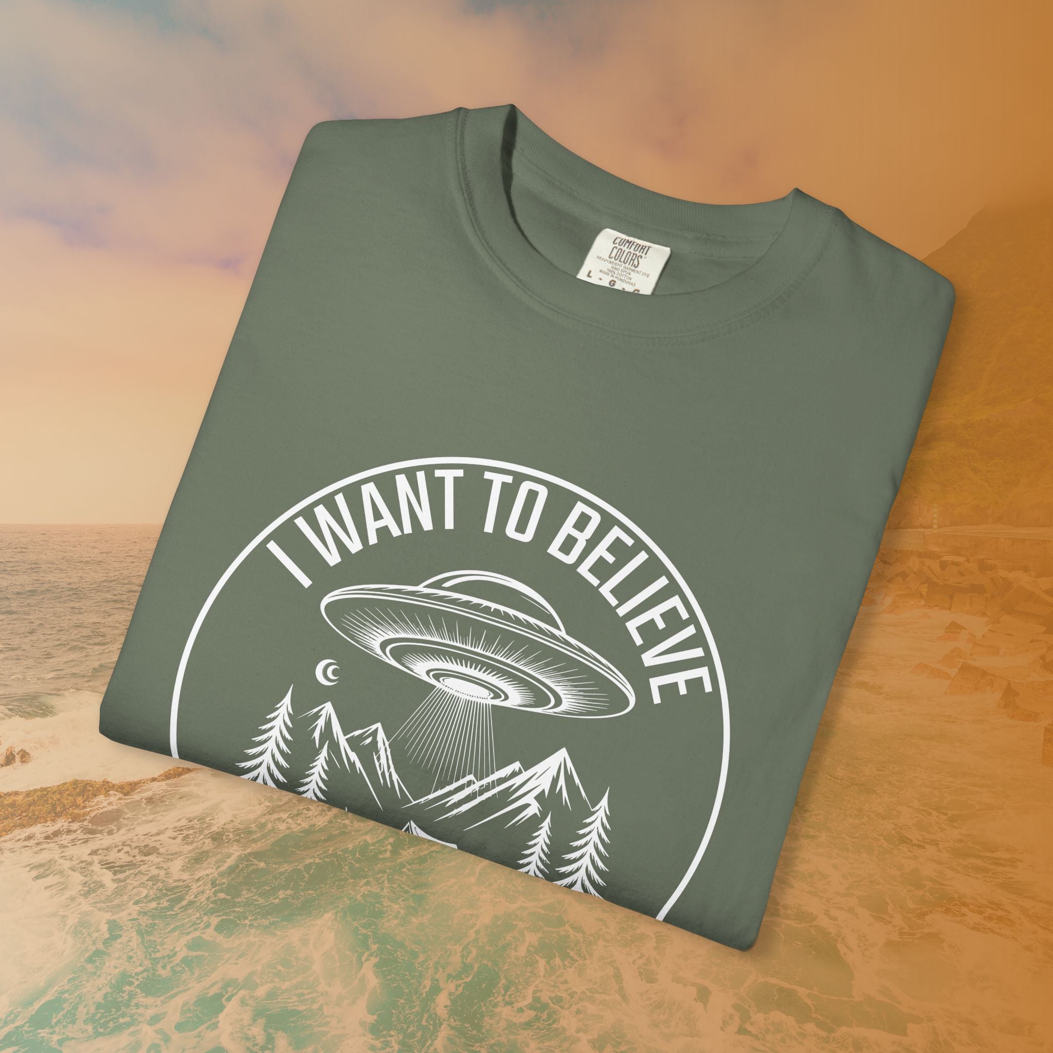 I WANT TO BELIEVE UFO Camping T-Shirt