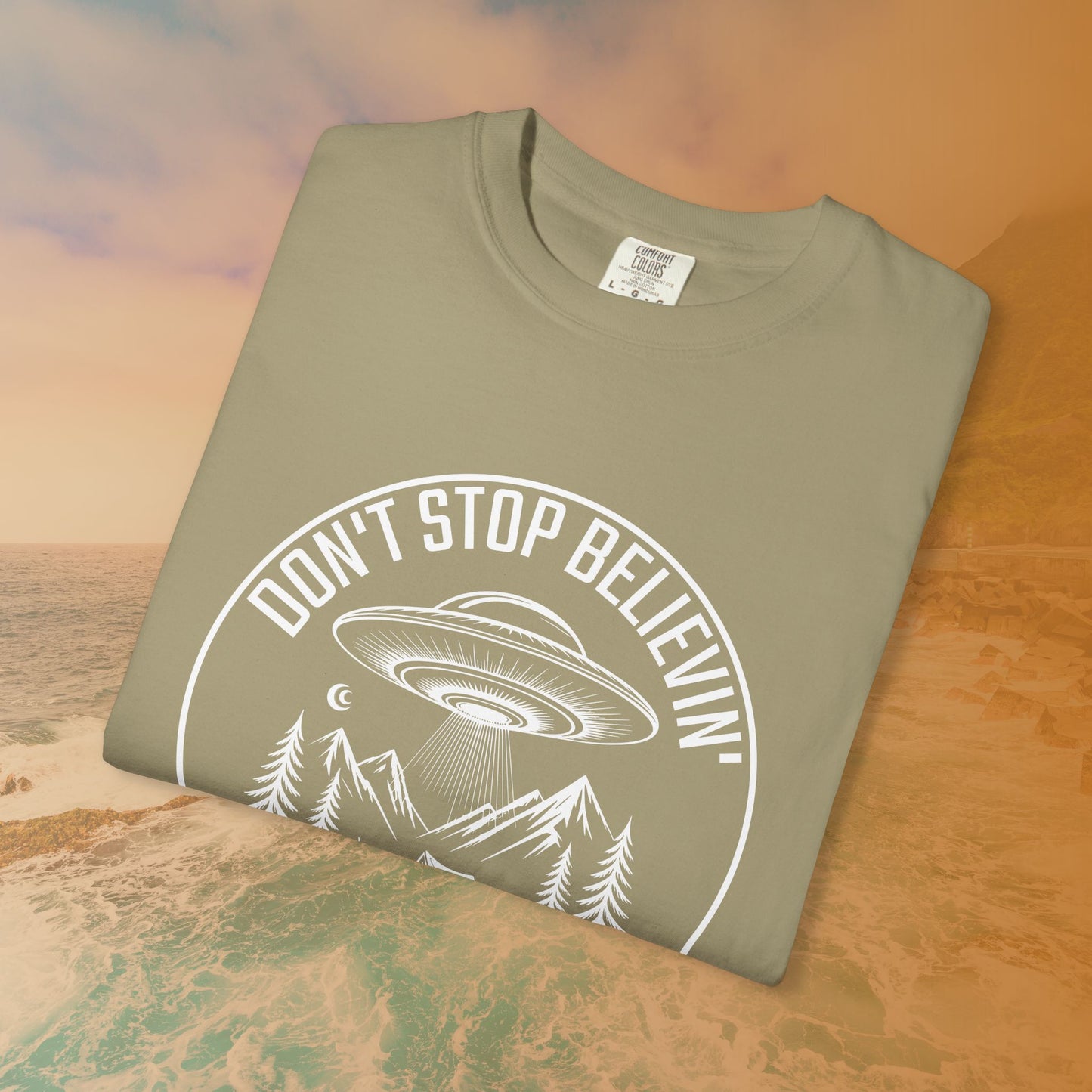 DON'T STOP BELIEVIN' UFO Camping T-Shirt | Classic Rock Slogan Alien Graphic Tee | Outdoors Music Lover Gift