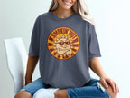 Graphic t-shirt with sun wearing sunglasses and text "Smokin' Hot".
