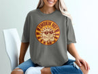 T-shirt with a smiling sun wearing sunglasses and the text "SMOKIN' HOT".
